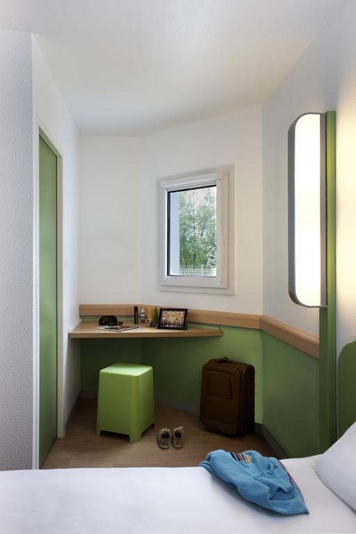 Ibis Budget Chambery Sud Challes Les Eaux Exterior foto