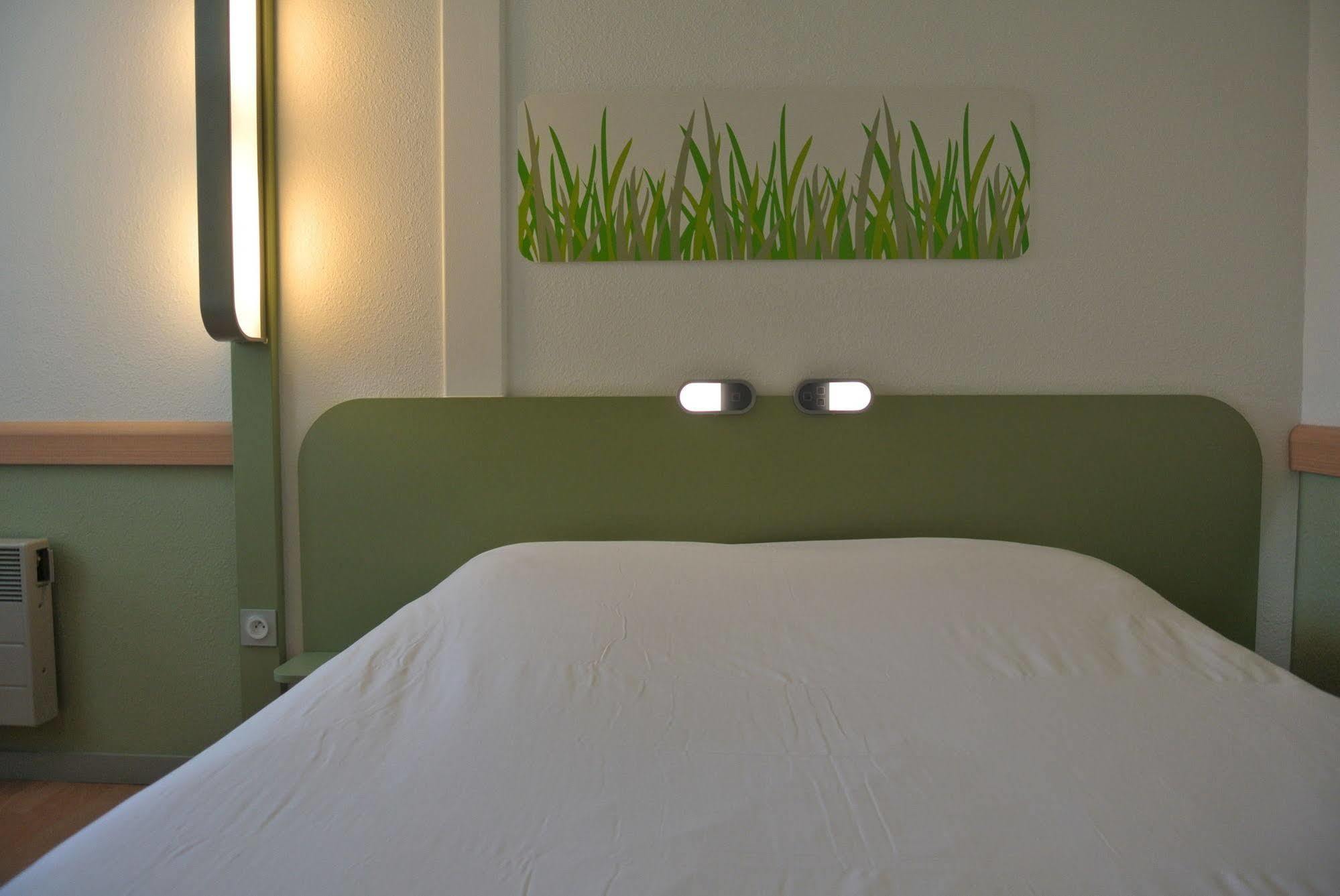 Ibis Budget Chambery Sud Challes Les Eaux Exterior foto
