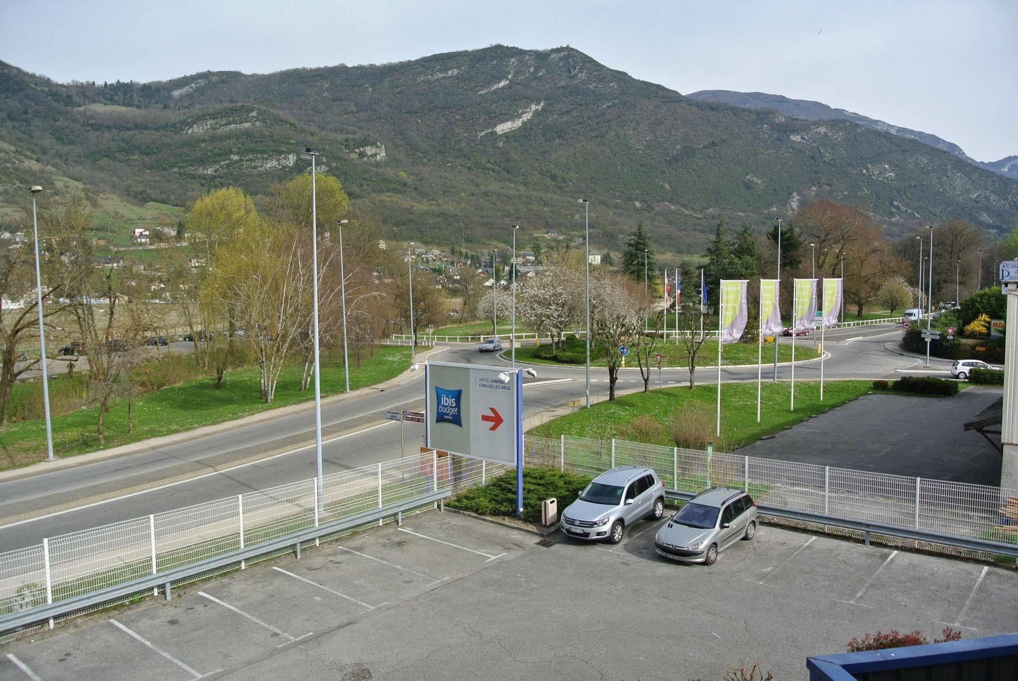 Ibis Budget Chambery Sud Challes Les Eaux Exterior foto
